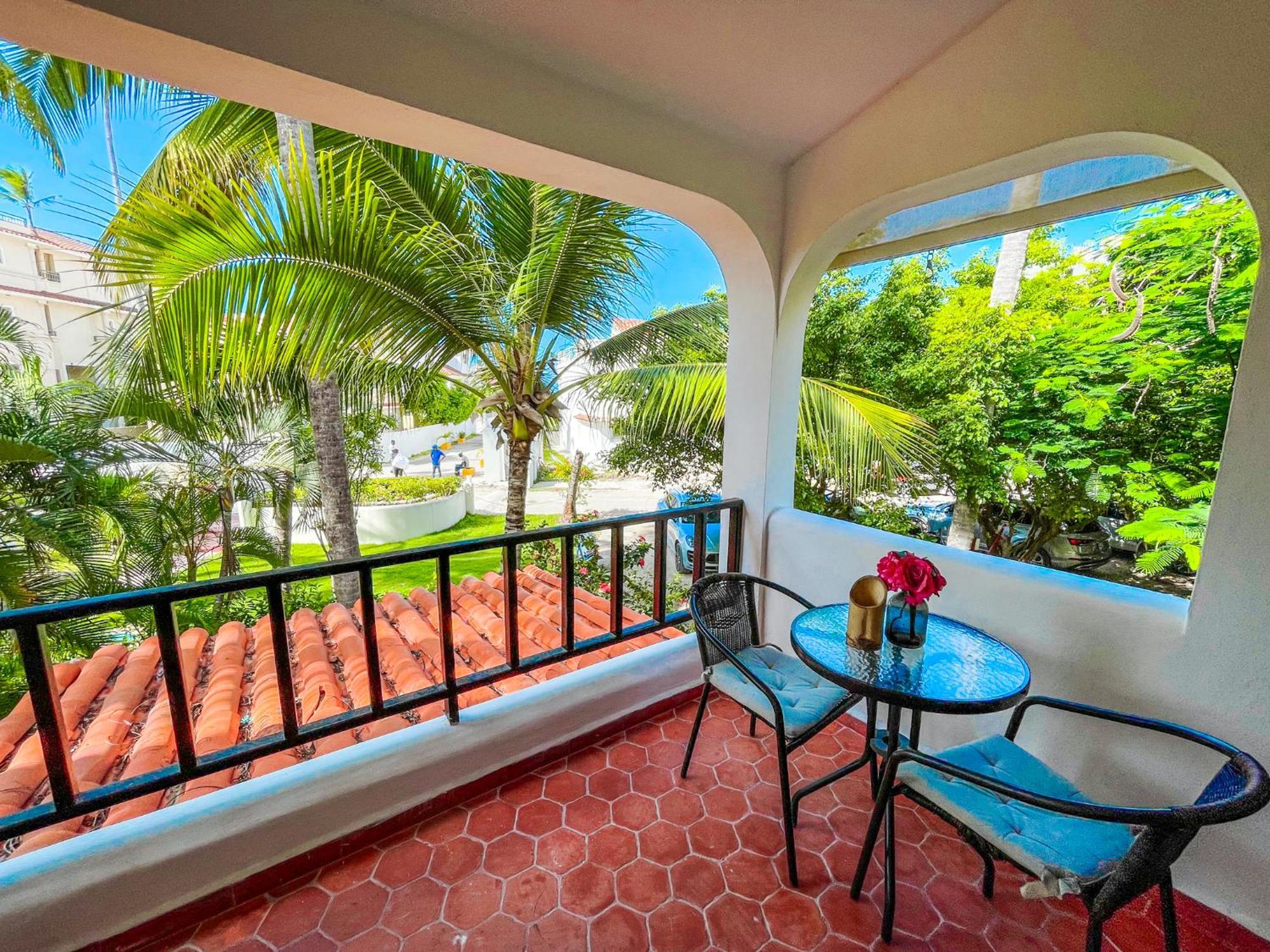 Caribbean Paradise Ocean Breeze Hotel With View Los Corales Bbq Wifi Beach Club & Spa プンタ・カナ エクステリア 写真